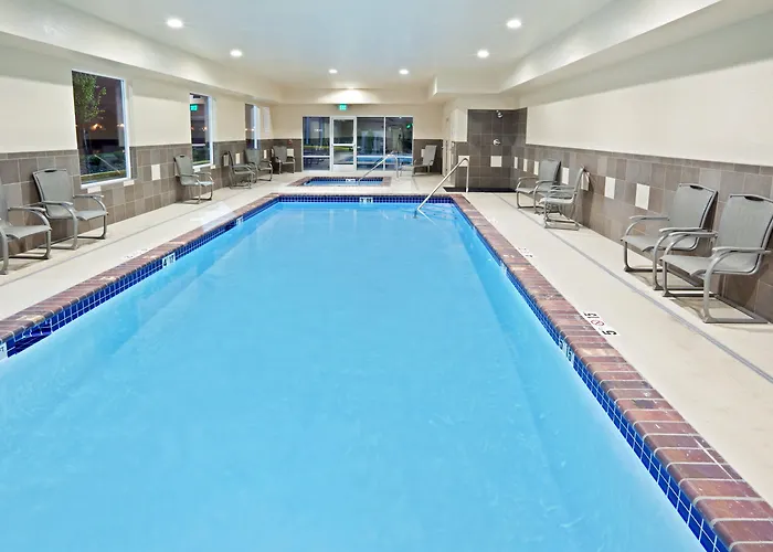 Holiday Inn Express&Suites Sumner