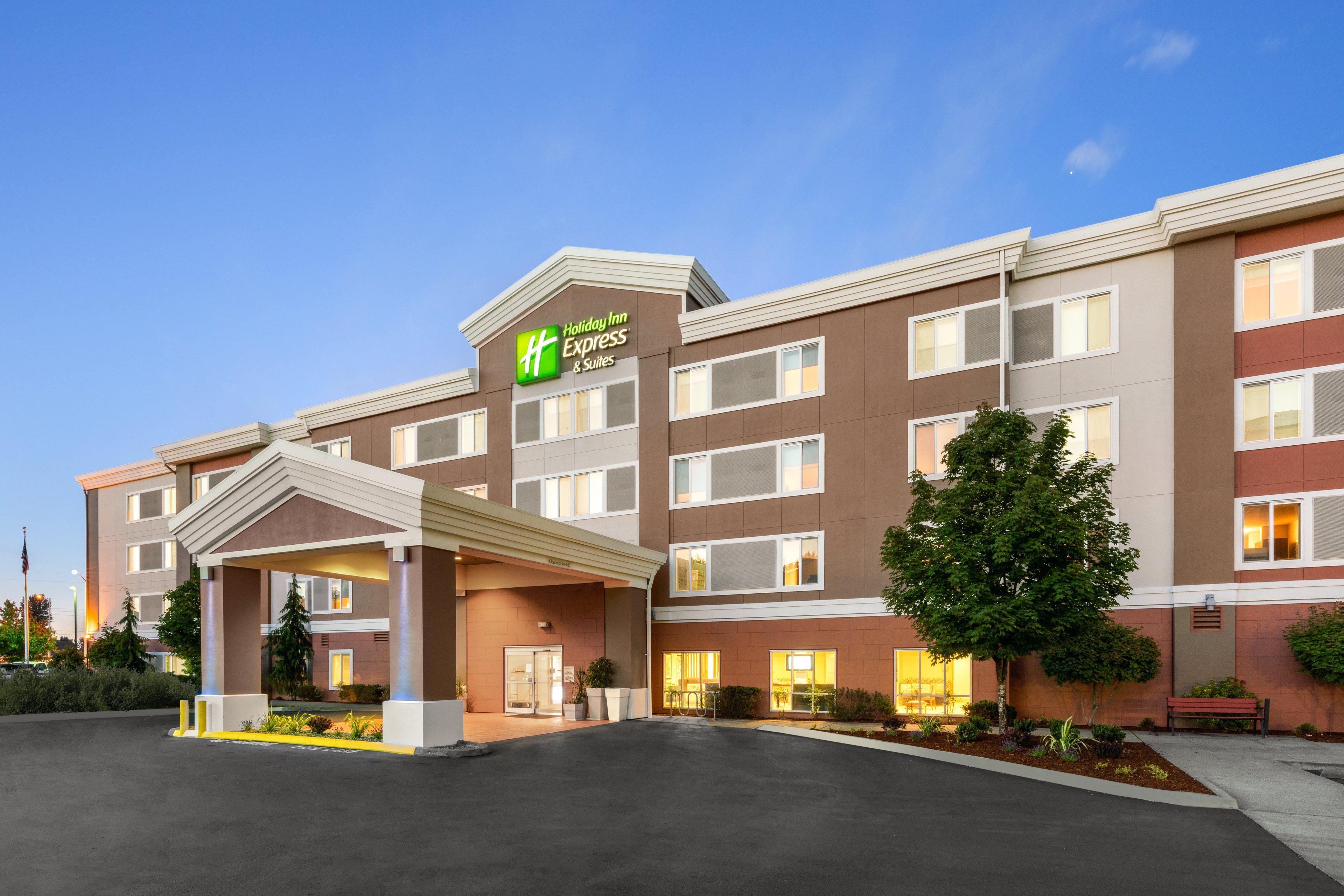 Express And By Ihg Hotel Sumner
