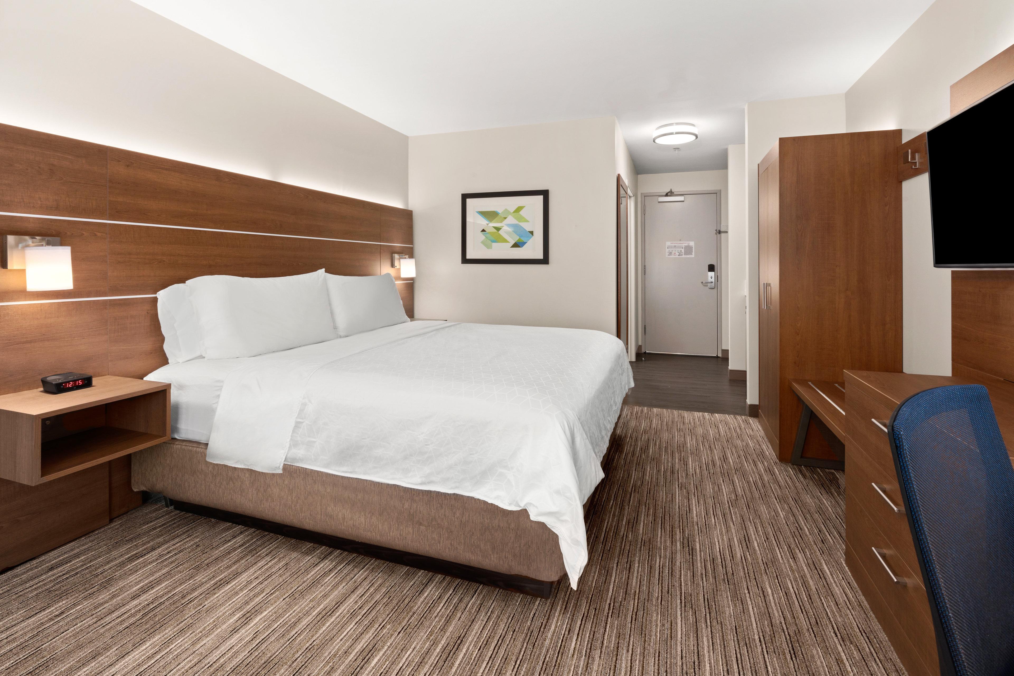 Holiday Express And By Ihg Hotel Sumner