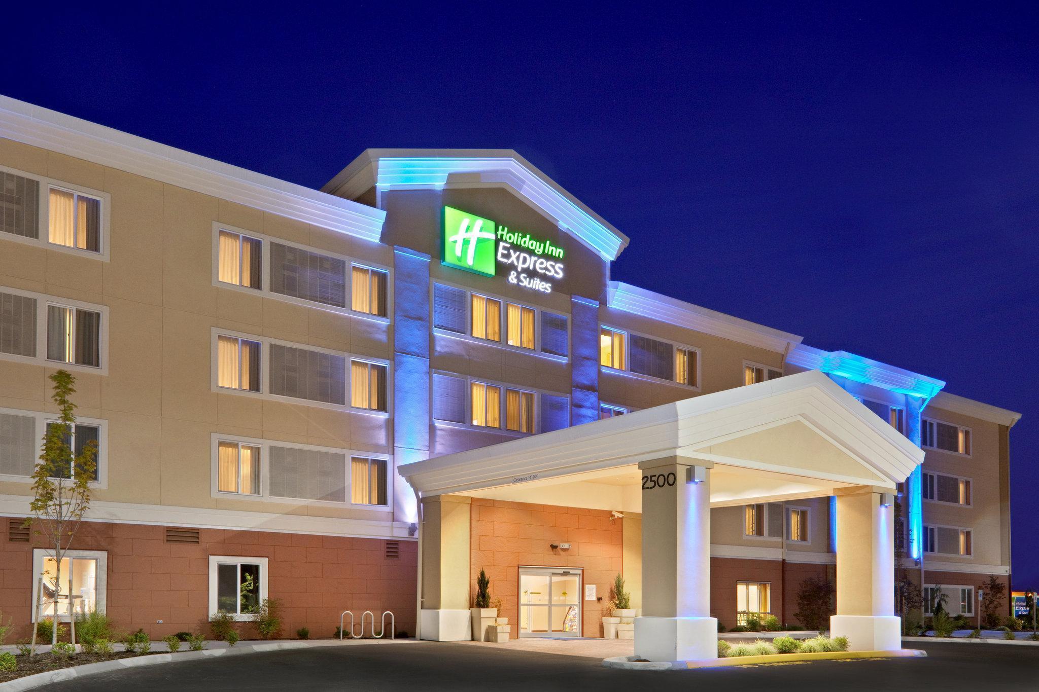 Express And By Ihg 3* Sumner