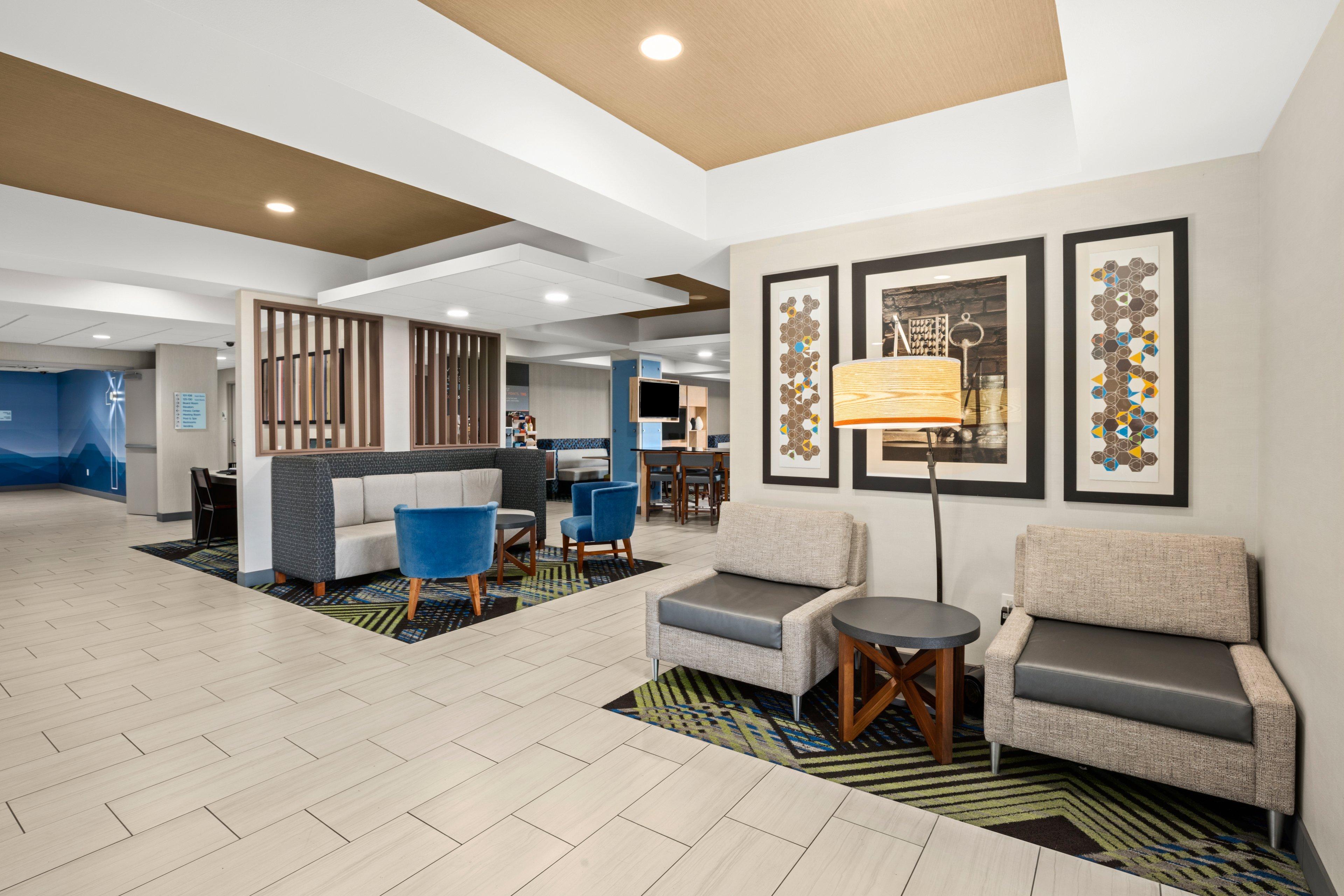 Express And By Ihg 3*