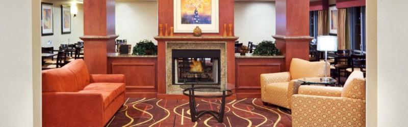 Holiday Express And By Ihg 3* Sumner