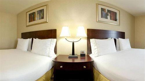Express And By Ihg Hotel 3*