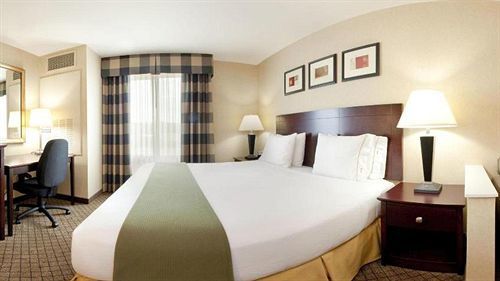 Express And By Ihg Sumner